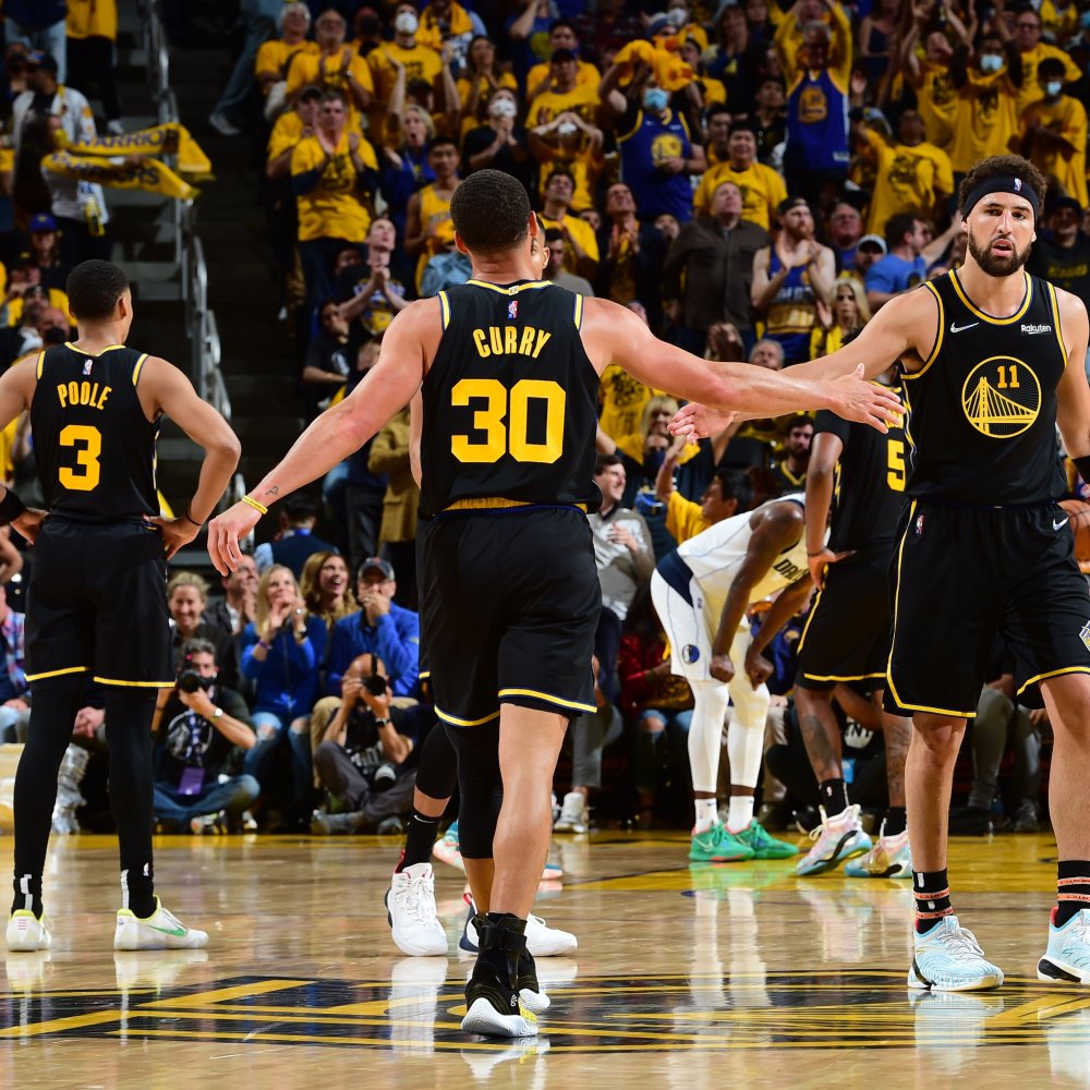 外媒：马来西亚足协就违规归化7名球员被禁赛一事向CAS上诉（外媒：因违规归化7将遭禁，马来西亚足协已向CAS提起上诉）