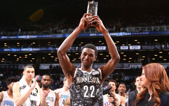 阿利松妻子晒术后照，阿利松此前因个人事务返回巴西（阿利松因私返巴西，妻子分享术后照片）