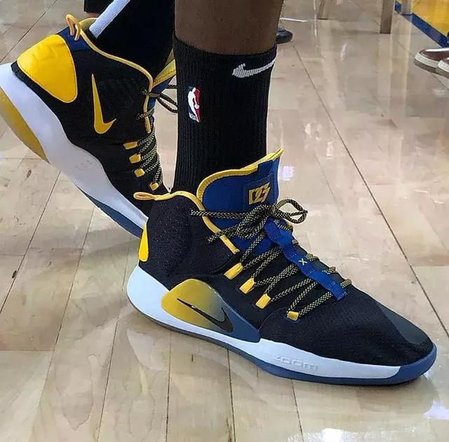 新秀用表现告诉大家：别小看我（新秀用实力证明：别小看我）